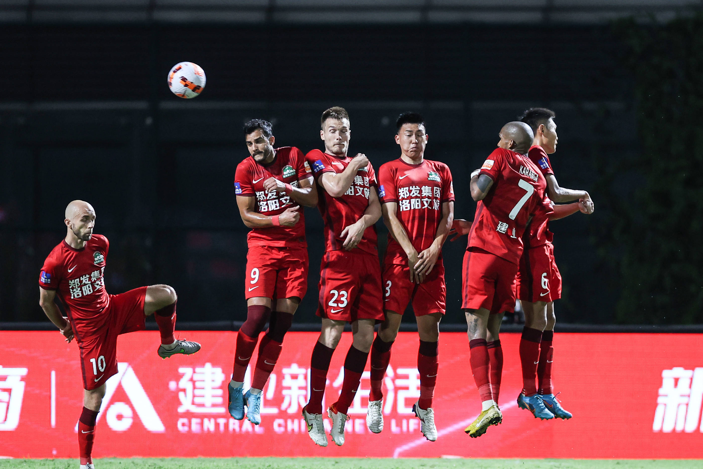 包含风云突变日本国家队集结日强势反弹,中超版图或重绘,细节曝光,官宣口径保持一致的词条 包含风云突变日本国家队集结日强势反弹,中超版图或重绘,细节曝光,官宣口径保持一致的词条