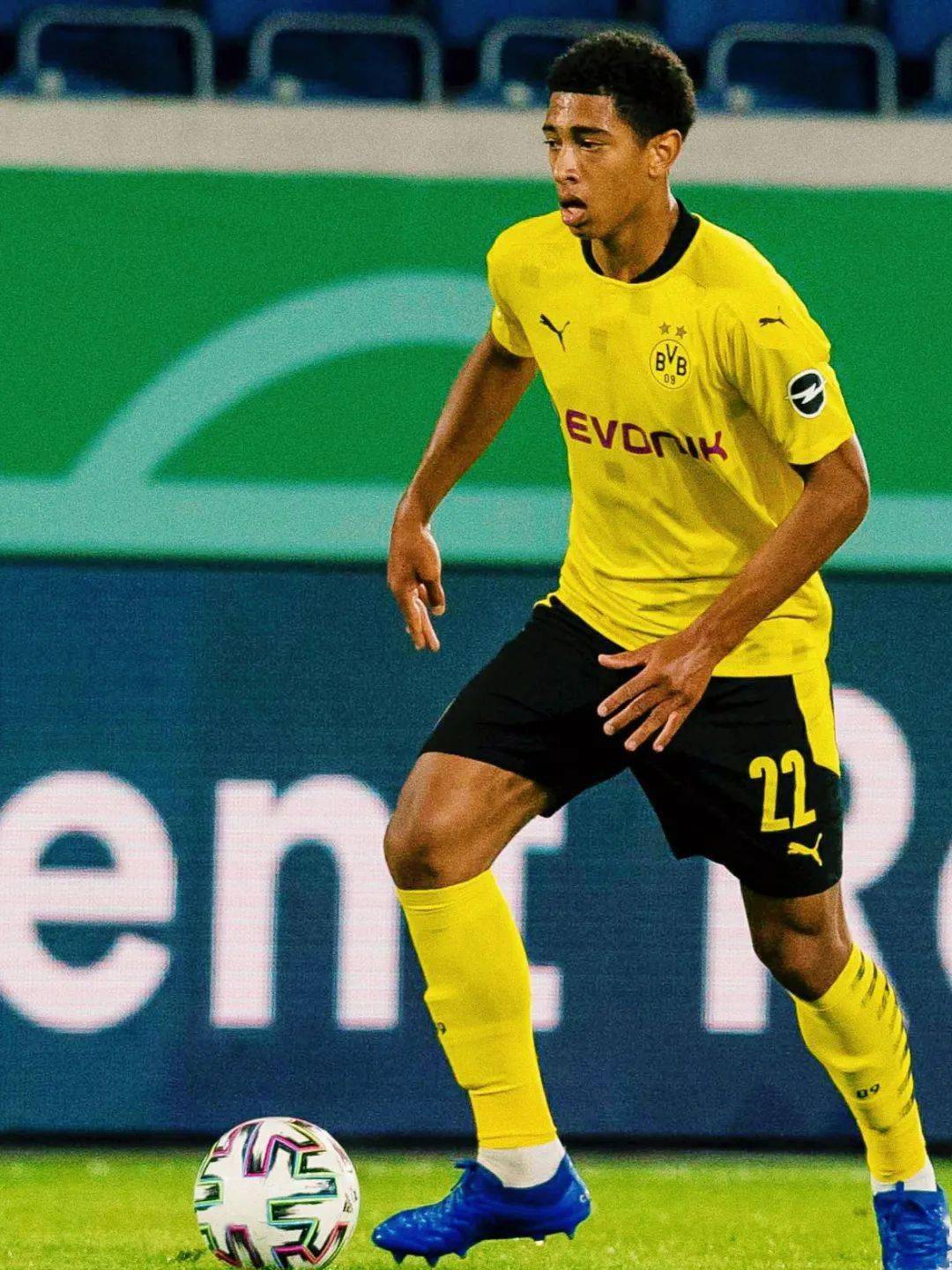 九游体育平台 - 里程碑夜休斯敦火箭手感冰凉；德国杯今晨刷纪录；值得警惕；更衣室氛围转暖