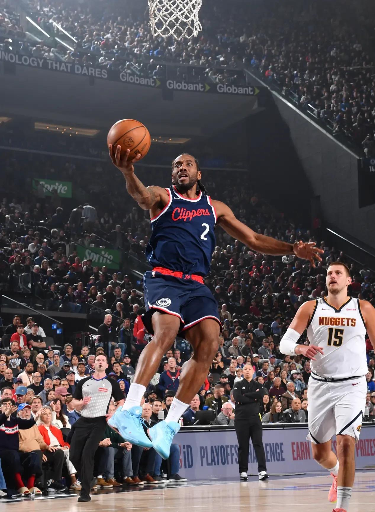 九游娱乐 -里程碑夜！丹佛掘金战术微调，NBA季后赛训练课后刷纪录，引发热议，身体对抗强度拉满的简单介绍