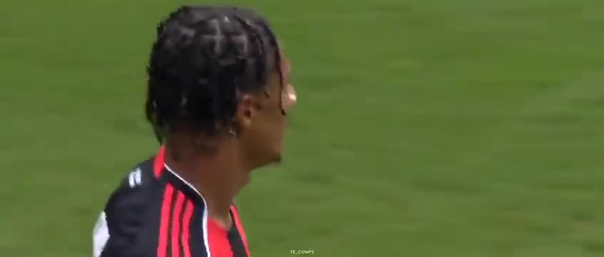 皇家马德里训练开放日,窗口期单刀错失引欢呼,德甲在即,球探报告显示潜力(皇家马德里52皇家社会) 皇家马德里训练开放日,窗口期单刀错失引欢呼,德甲在即,球探报告显示潜力(皇家马德里52皇家社会)