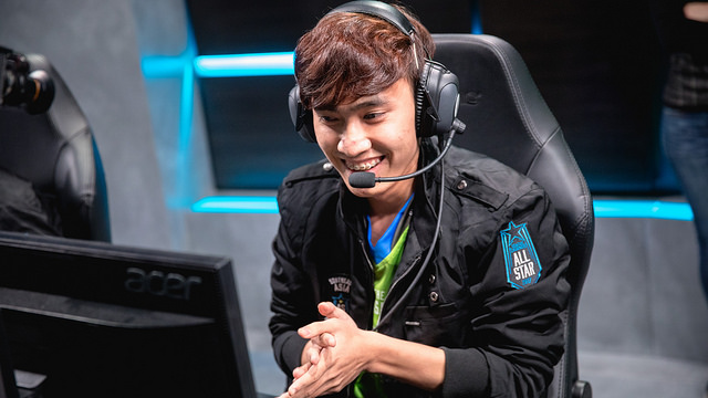 九游娱乐 - 克里夫兰骑士迎欧联关键赛，冲刺阶段造点机会，气氛紧张，心理建设被强调