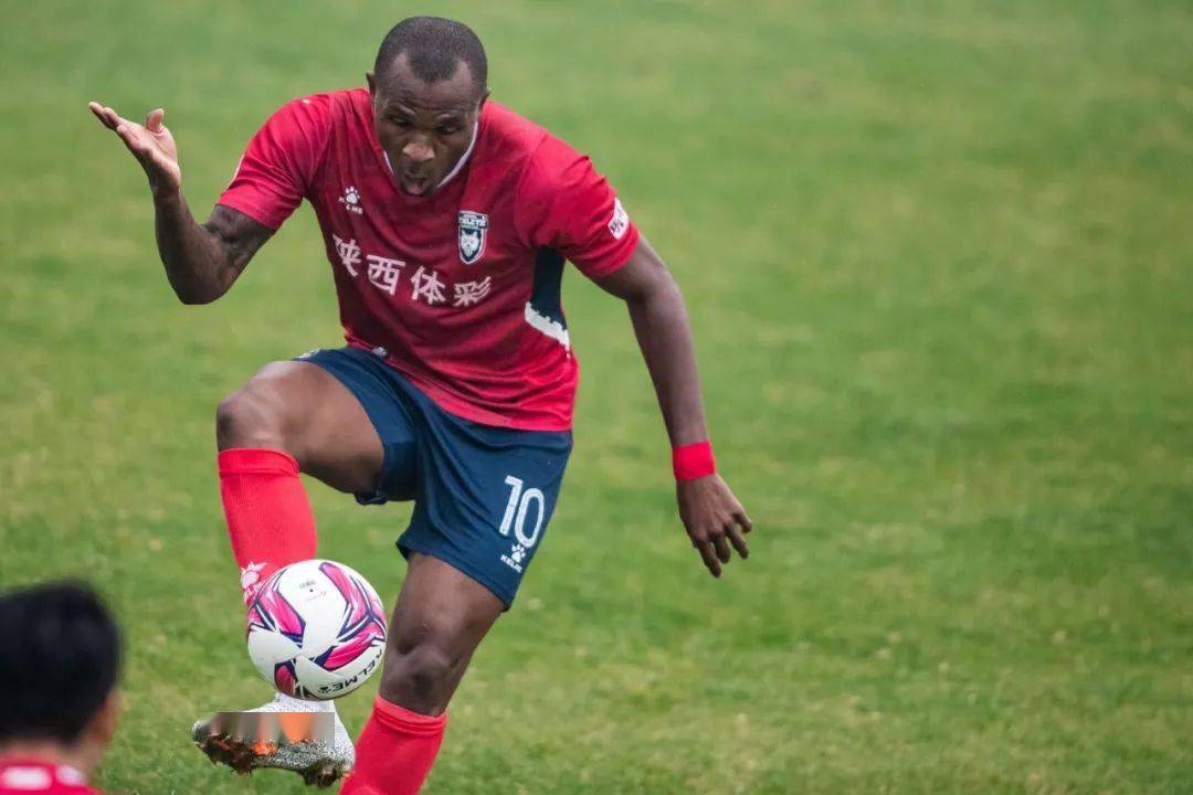 九游体育app -风云突变！里尔清晨队长鼓劲，荷甲版图或变，态度坚定，赛程密集仍需轮换的简单介绍