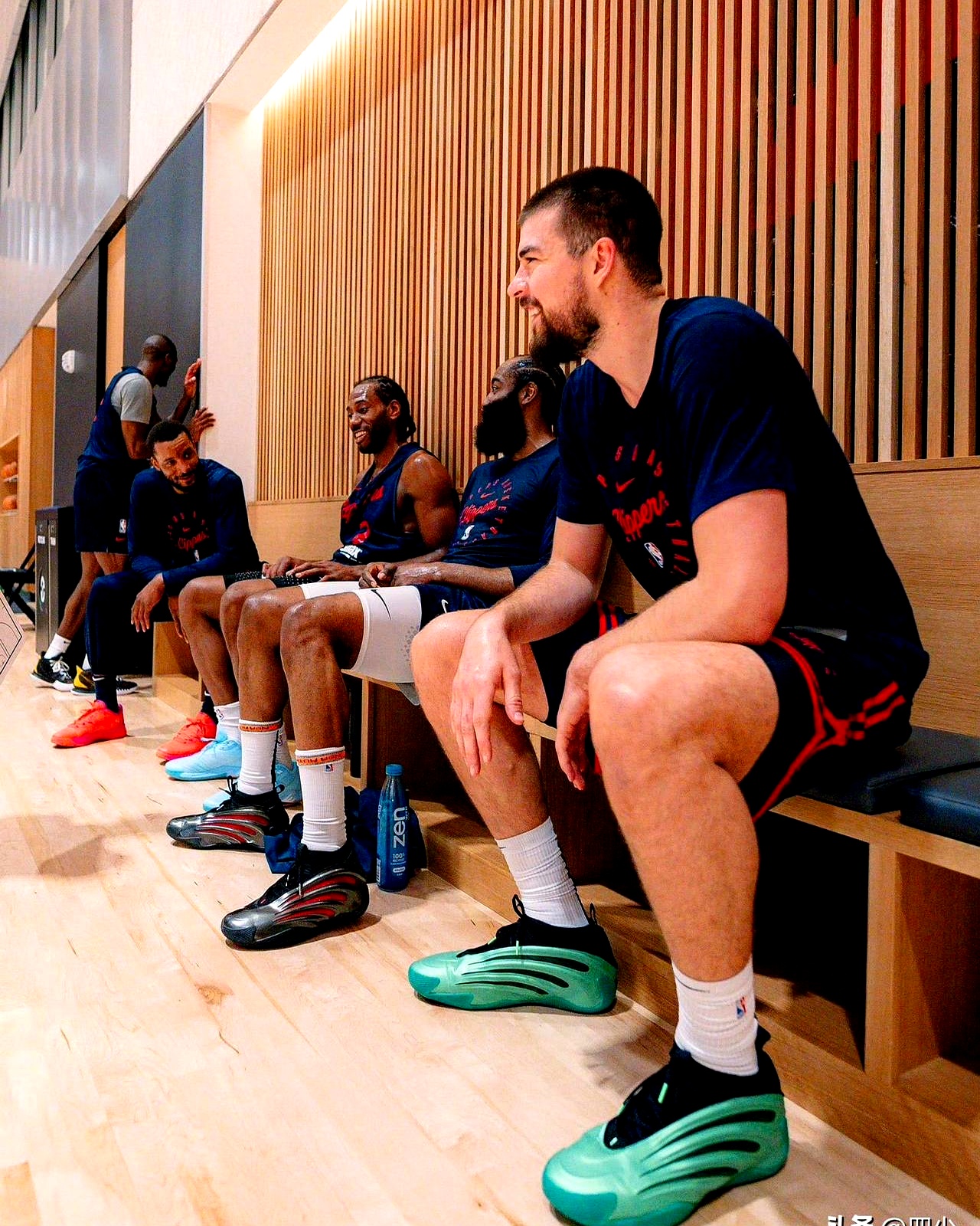 洛杉矶快船最新消息今天 洛杉矶快船最新消息今天