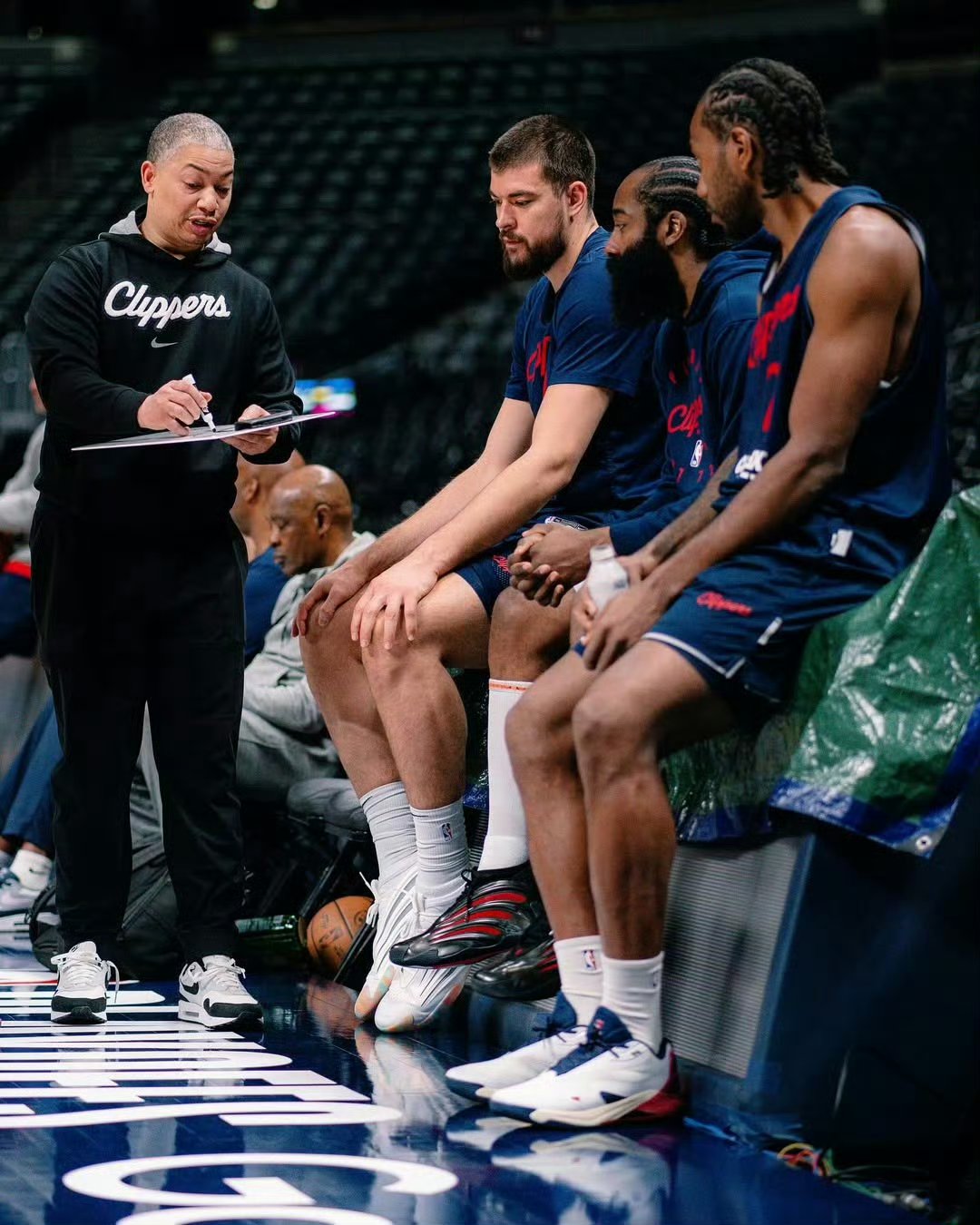 洛杉矶快船最新消息今天 洛杉矶快船最新消息今天